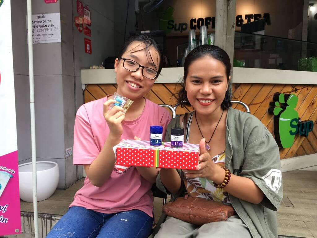 CHỤP TẤM ẢNH KỶ NIỆM CÙNG CÔ THIÊN NỮ BĂNG NHI