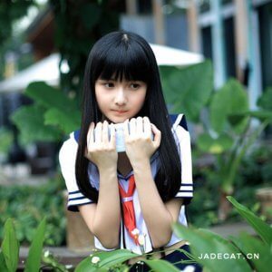 NỮ HỌA SĨ HẠ ĐẠT 3