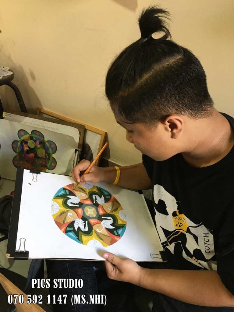 học viên đức lâm trang trí màu thiên nữ băng nhi